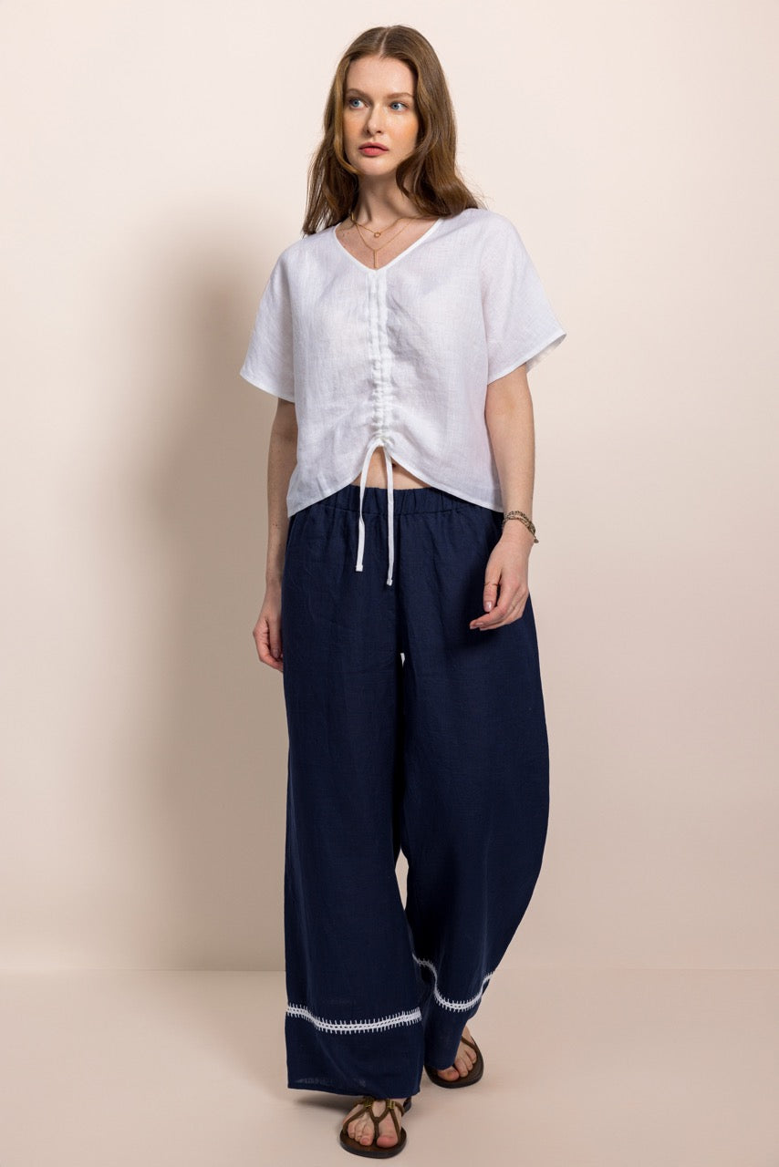 Kısa Kollu V-Yaka Beyaz Büzgülü Kadın Keten Bluz