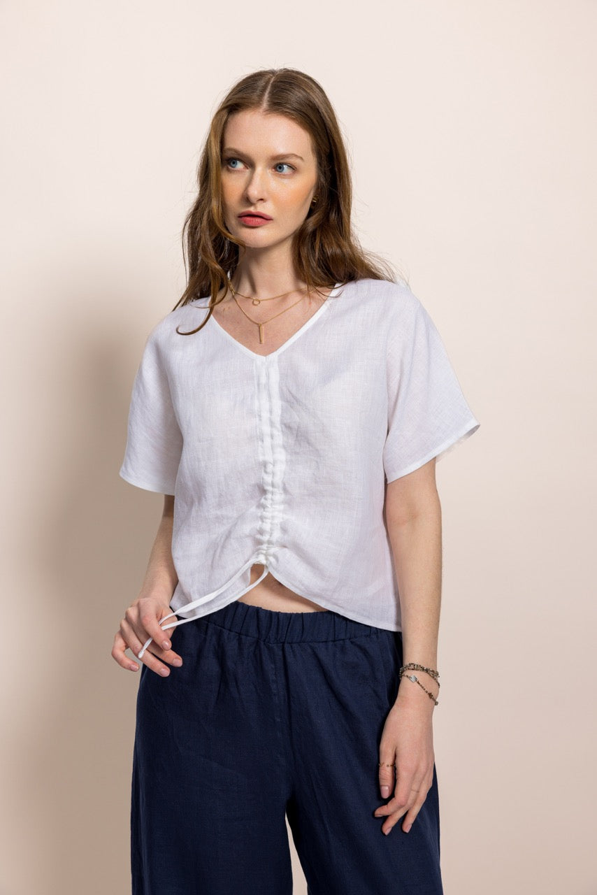 Kısa Kollu V-Yaka Beyaz Büzgülü Kadın Keten Bluz