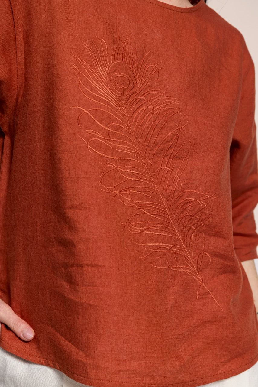 Bülbül Önü Tüy Nakışlı Tarçın Keten Bluz