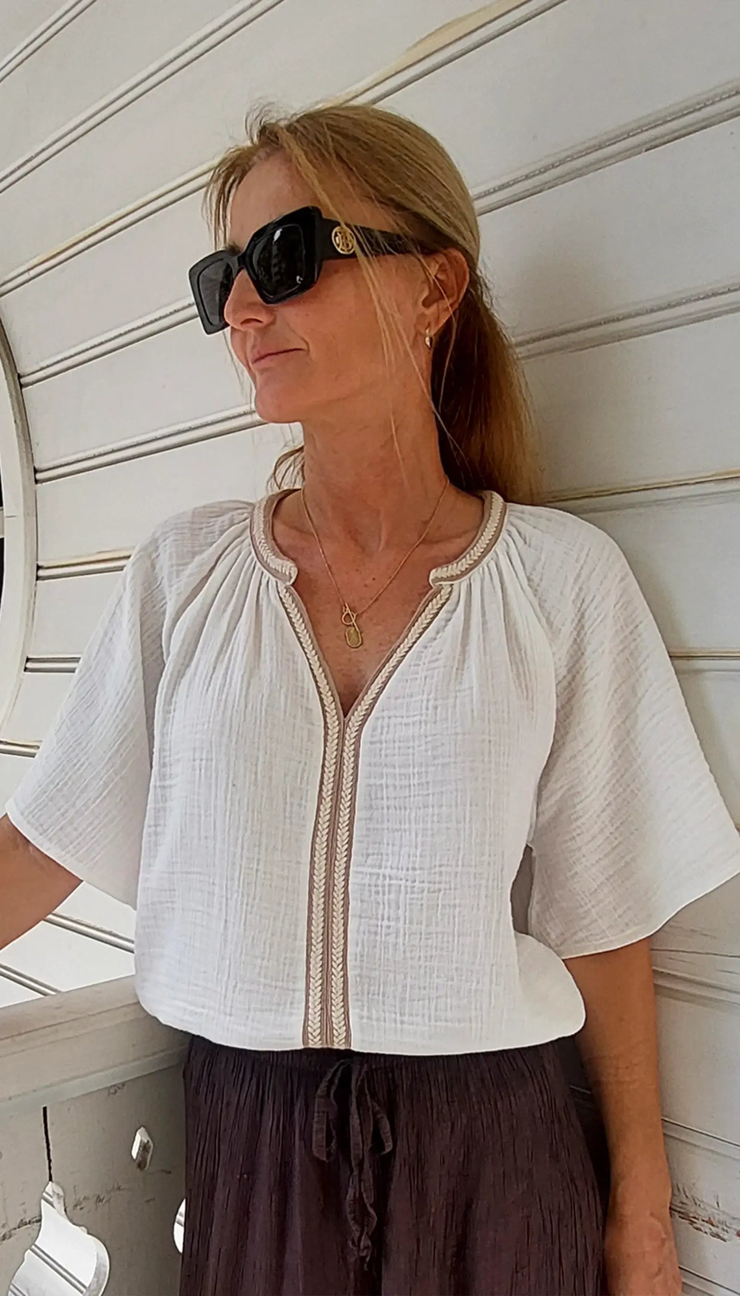 baliksirti serit detayli beyaz muslin kadin bluz