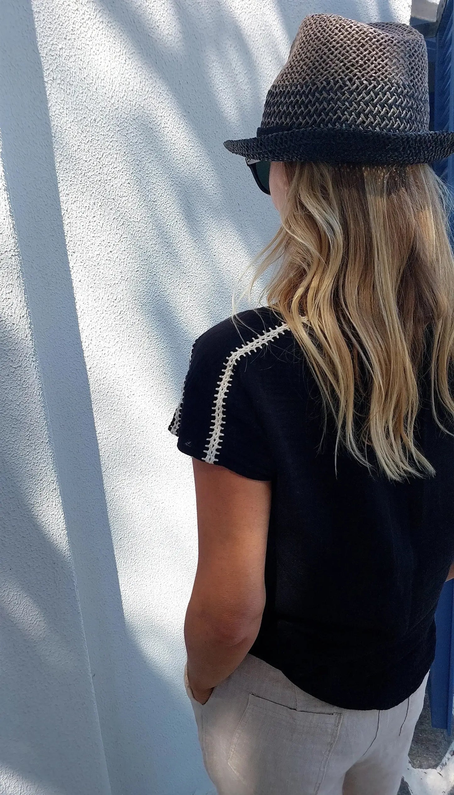 kadin muslin siyah kanava el nakisli bluz