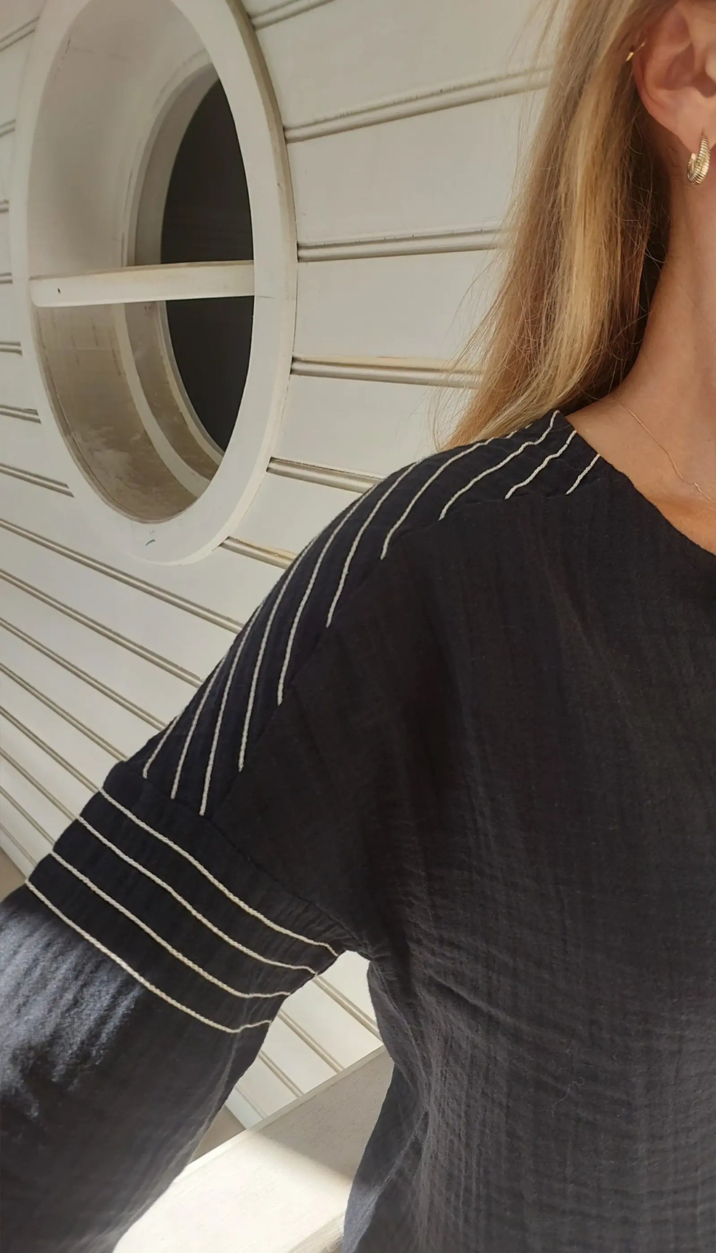 muslin bluz omuz kroseta siyah